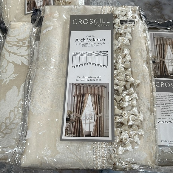 Croscill window treatments. 2 panels in each package. 2 Arch Valance. New - Picture 3 of 4